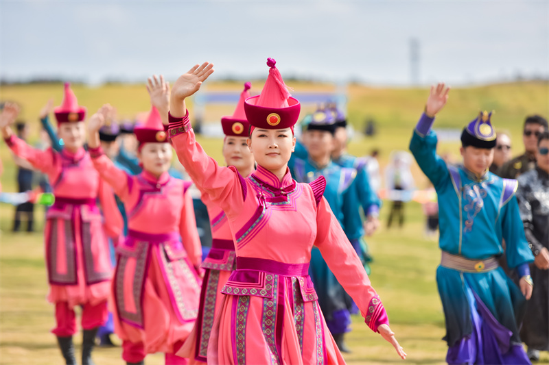 演員入場(chǎng)。黃軒攝